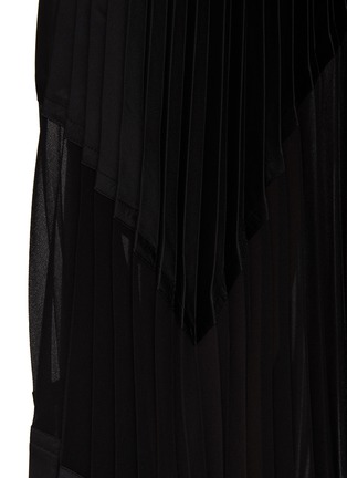  - ALICE & OLIVIA - ‘Hix’ Sunburst Pleated Asymmetrical Midi Skirt