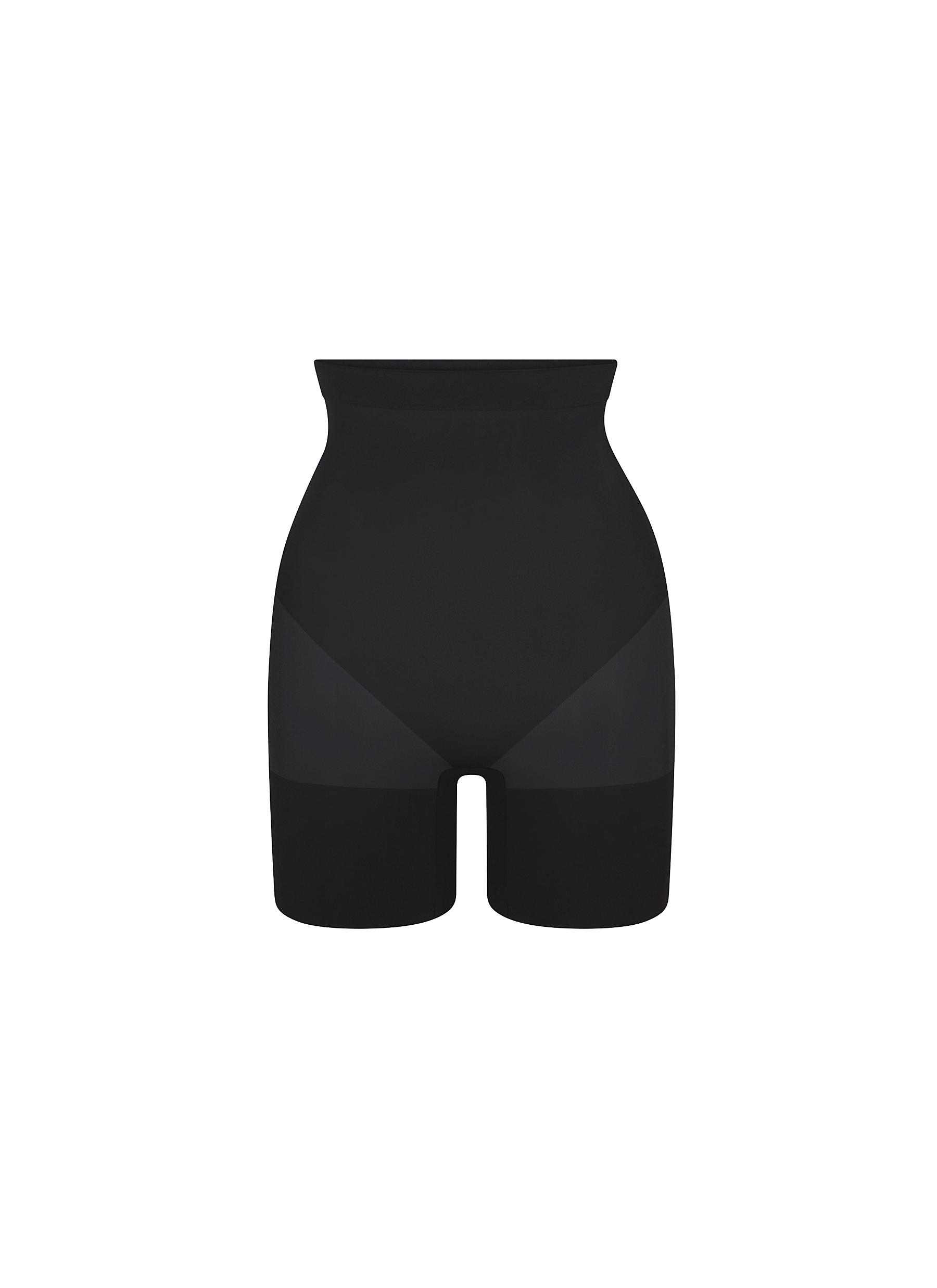 Everyday Sculpt High-Waisted Mid Thigh Shorts