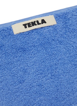 Detail View - Click To Enlarge - TEKLA - Bath Towel — Clear Blue