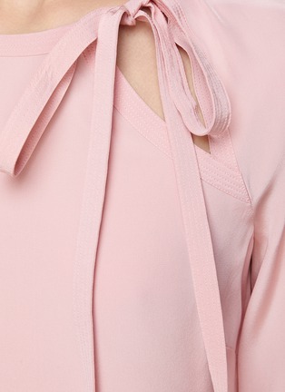  - ST. JOHN - Asymmetric Bow Detailing Silk Blouse