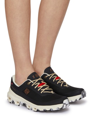 Figure View - Click To Enlarge - LOEWE - x On ‘Cloudventure’ Low Top Lace Up Sneakers