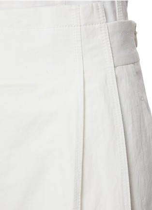  - GIA STUDIOS - Pleated Straight Trousers with Raw Waist Detail
