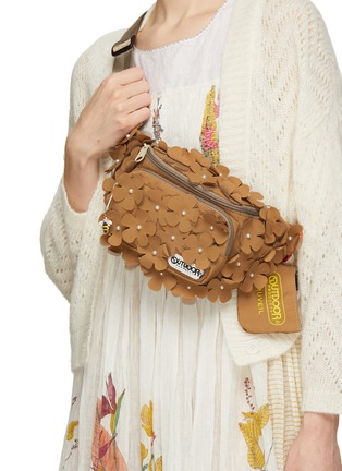 Figure View - Click To Enlarge - MUVEIL - X OUTDOOR PRODUCTS Flower Embellished Belt Bag