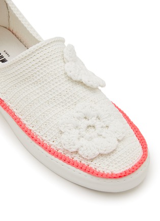 Detail View - Click To Enlarge - AMROSE - Flower Embellished Knit Slip On Sneakers