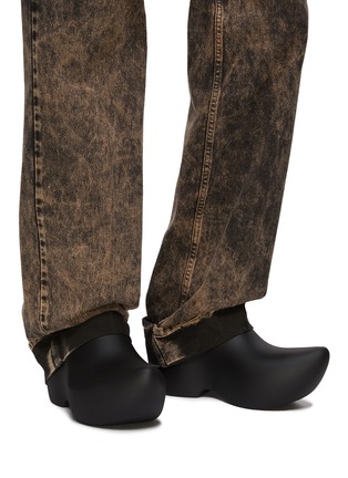 Figure View - Click To Enlarge - BALENCIAGA - Pointed Platform Clogs