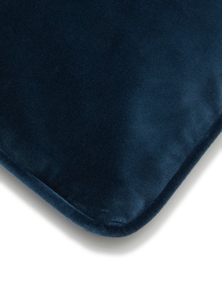 Detail View - Click To Enlarge - YVES DELORME - x Iosis Divan Cushion Cover — Buit