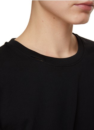 Detail View - Click To Enlarge - MO&CO. - Ruched T-Shirt