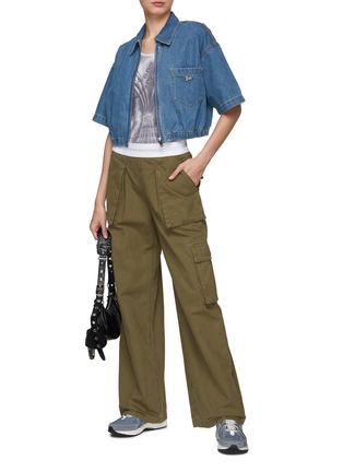 Figure View - Click To Enlarge - MO&CO. - Short Sleeve Cropped Denim Shirt