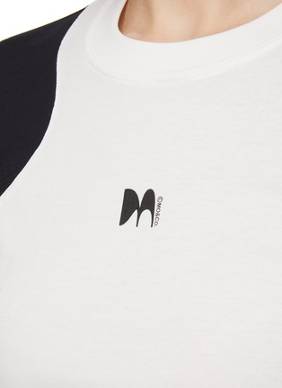  - MO&CO. - Colourblocking T-Shirt