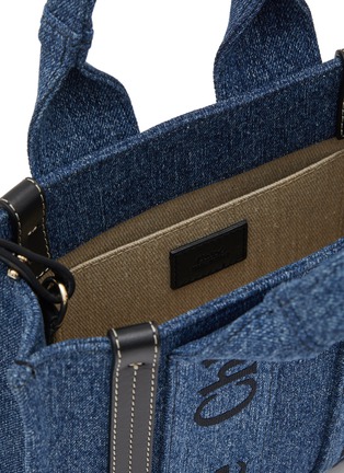 Detail View - Click To Enlarge - CHLOÉ - Small ‘Woody’ Embroidered Logo Denim Tote Bag