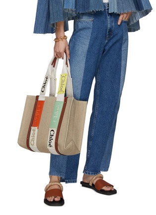 Figure View - Click To Enlarge - CHLOÉ - Medium ‘Woody’ Logo Patch Linen Tote Bag