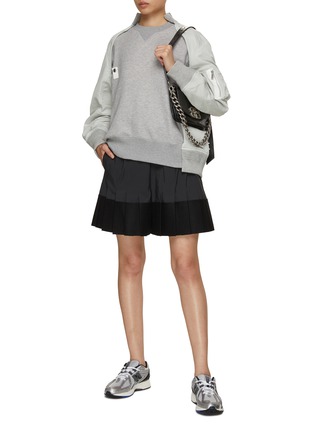 Figure View - Click To Enlarge - SACAI - Pleated Taffeta Shorts