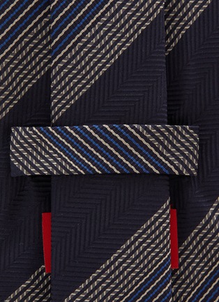 Detail View - Click To Enlarge - ISAIA - Herringbone Stripe Motif Silk Tie