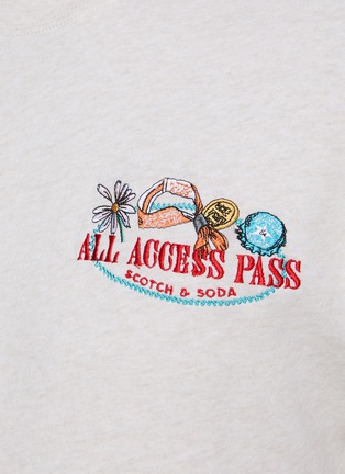  - SCOTCH & SODA - Embroidered Chest Logo T-Shirt