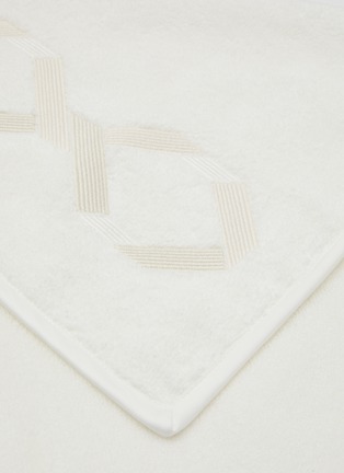 Detail View - Click To Enlarge - FRETTE - Continuity Embroidered Guest Towel — Milk/Avorio