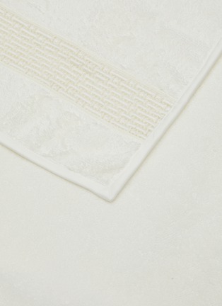 Detail View - Click To Enlarge - FRETTE - Affinity Lace Guest Towel — Milk
