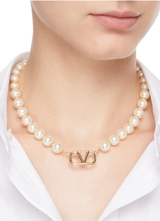Valentino pearl necklace clearance