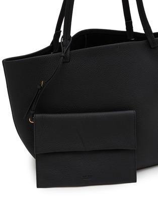 Detail View - Click To Enlarge - THE ROW - Park Grained Leather Tote Bag