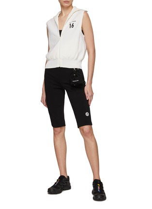 Figure View - Click To Enlarge - SOUTHCAPE - Logo Intarsia Vest