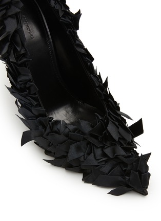 Detail View - Click To Enlarge - BALENCIAGA - Marie-Antoinette 110 Satin Bow Pumps