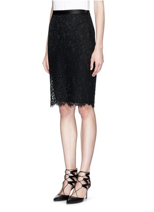 Front View - Click To Enlarge - ST. JOHN - Satin waist plume lace skirt