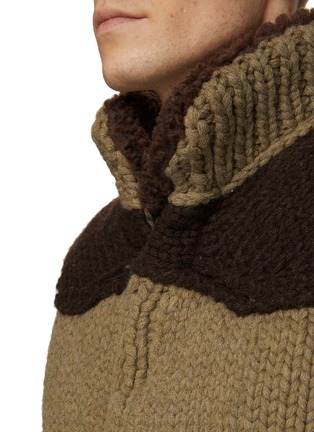  - SACAI - Contrast Yoke And Stand Collar Padded Knit Vest
