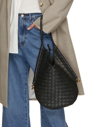 BOTTEGA VENETA | Medium Ellipse Leather Shoulder Bag