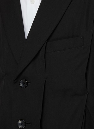  - KHOKI - Pleated Detail Notch Lapel Single Breasted Blazer