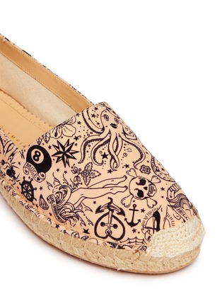 Detail View - Click To Enlarge - CHARLOTTE OLYMPIA - Esme inked print espadrilles