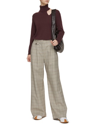 Figure View - Click To Enlarge - ARCH4 - Turtleneck Cut Out Sweater