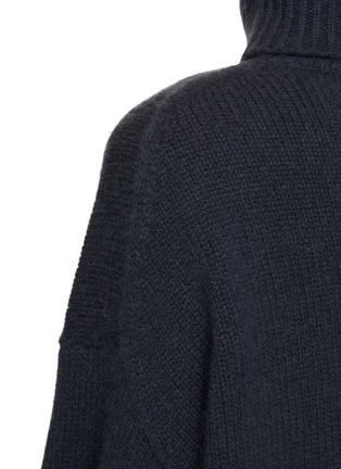  - ARCH4 - Turtleneck Sweater