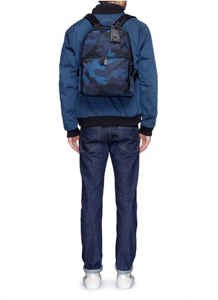 Figure View - Click To Enlarge - VALENTINO GARAVANI - Camouflage print nylon backpack