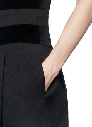 Detail View - Click To Enlarge - ALEXANDER MCQUEEN - Velvet waist wool blend flare skirt