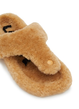 Detail View - Click To Enlarge - LOEWE - Ease Shearling Toe Post Sandals