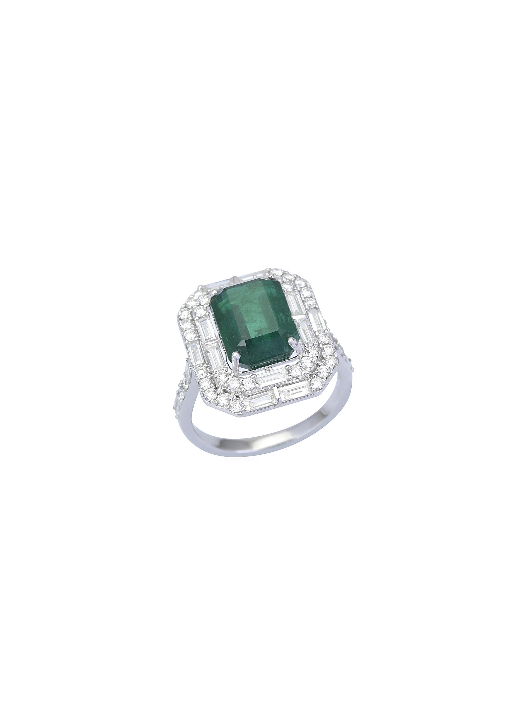 Amrapali emerald clearance ring