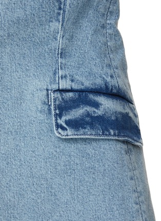  - GOOD AMERICAN - Peak Lapel Denim Blazer