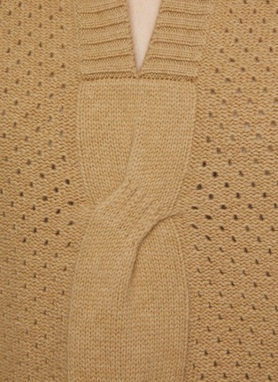  - AERON - Noam Sleeveless Sweater