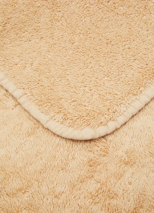 Detail View - Click To Enlarge - ABYSS & HABIDECOR - Super Pile Bath Towel — Sand