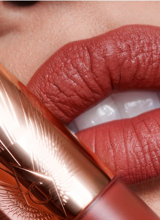 Detail View - Click To Enlarge - CHARLOTTE TILBURY - Airbrush Flawless Lip Blur — Walk Of No Shame Blur
