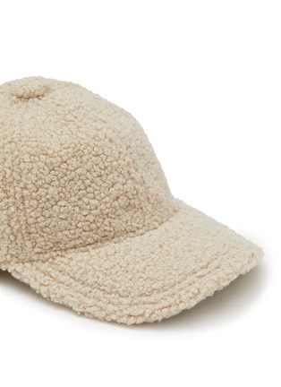 Detail View - Click To Enlarge - VAN PALMA - Gold-plated Logo Faux Shearling Cap