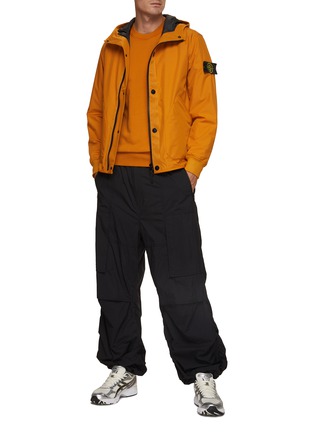 Figure View - Click To Enlarge - STONE ISLAND - Logo Patch Zip Up Jacket