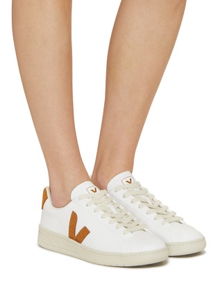 Figure View - Click To Enlarge - VEJA - Urca Low Top Sneakers