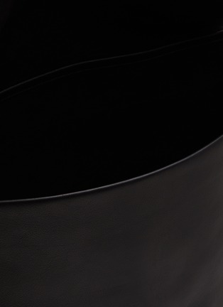 Detail View - Click To Enlarge - THE ROW - N/S Leather Tote Bag