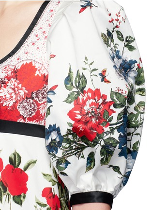 Detail View - Click To Enlarge - ALEXANDER MCQUEEN - Floral tablecloth print cotton peplum dress