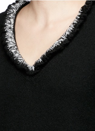 Detail View - Click To Enlarge - ALEXANDER MCQUEEN - Crochet trim cashmere sweater