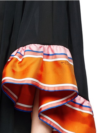 Detail View - Click To Enlarge - EMILIO PUCCI - Stripe ruffle cuff off-shoulder top