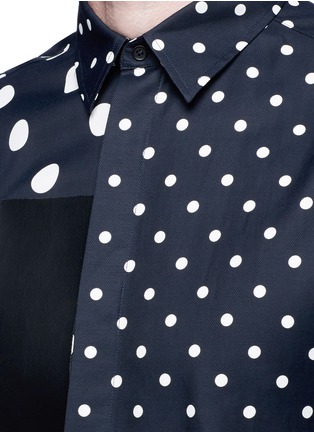 Detail View - Click To Enlarge - MC Q - Polka dot block print shirt