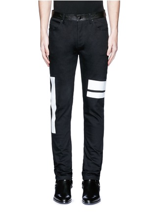 Detail View - Click To Enlarge - MC Q - Leather waist painted stripe print strummer jeans