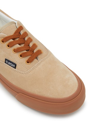 Detail View - Click To Enlarge - COMME DES GARÇONS HOMME - Suede Low Top Sneakers