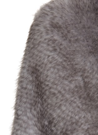  - SYMÉTRIE - Mink Knit Cape